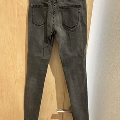 UNIQLO ジーンズ 56cmの画像