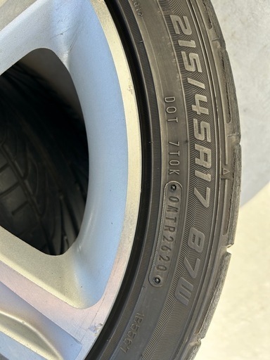 ダンロップ　215-45-17 6部山位？　タイヤのみ　
20年製　トヨタ　車検　アルテッツァ