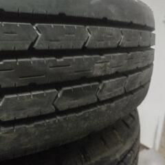　タイヤの画像
