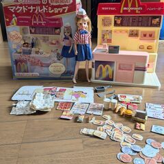 リカちゃん人形つきマクドナルドショップ