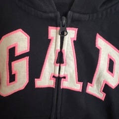 GAPパーカーの画像