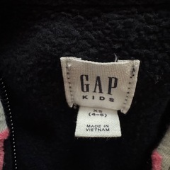 GAPパーカーの画像