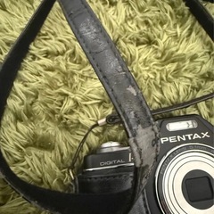 ペンタックス Pentax Digital I-10 ブラック バッテリー×2 カメラストラップ付 コンパクトデジタルカメラの画像