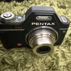 ペンタックス Pentax Digital I-10 ブラック バッテリー×2 カメラストラップ付 コンパクトデジタルカメラの画像