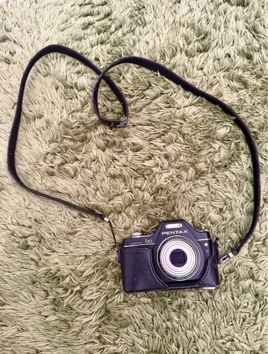 ペンタックス Pentax Digital I-10 ブラック バッテリー×2 カメラストラップ付 コンパクトデジタルカメラ