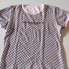 バーバリーのTシャツ