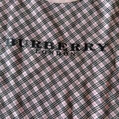 バーバリーのTシャツの画像