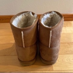 ムートンブーツの画像