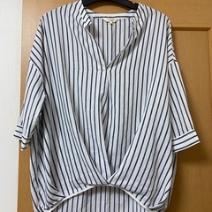 ストライプブラウス