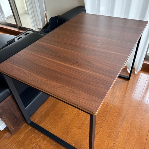 バタフライ式ダイニングテーブル