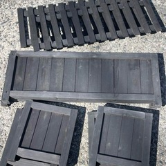 リビングアウト（Living Out） プランターラティス 木製ダークブラウンの画像