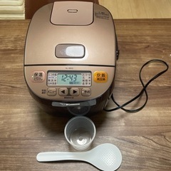 お譲り先決定！　　電気炊飯器　NL-BB05