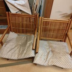 木のイスの画像