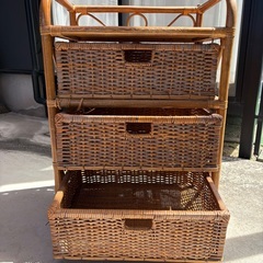 ラタン製チェスト（３段ラック）の画像