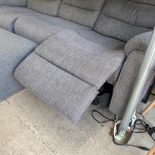 9130 ニトリ 電動ソファ ソファ 電動 リクライニング オットマン オットマン付き グレー ３P 三人掛け 大きめ 美品 配達可能