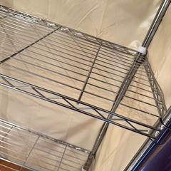 カバー付きメタルラックの画像