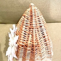 カゴバッグ　夏　コサージュ　花　の画像