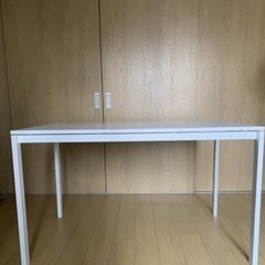 配達可能　IKEA　ダイニングテーブル