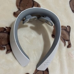 NIPLUX NECK RELAX 1S 一般家庭用　マッサージ器　NP-NR21WT-1S EMS az MIDの画像