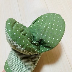 【新品】 エプロン チェック 袖なし りす レトロ　鍋つかみ付きの画像