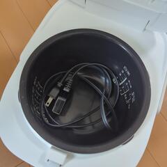 【引渡予定調整済】TOSHIBA 3合炊き炊飯器の画像