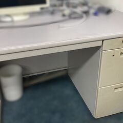 宮崎県の事務机の中古が安い！激安で譲ります・無料であげます｜ジモティー