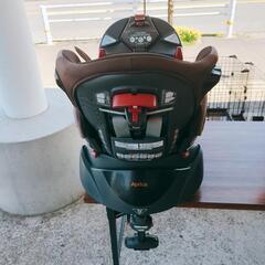 チャイルドシート Aprica 　茶色【浜村鹿野温泉ICから3分 買取本舗、 宮本リサイクル 営業時間9～19時 定休日水曜のみ←連絡できませんm(_ _)m】の画像