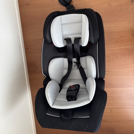 ISOFIX　ジュニアシート