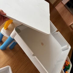 子ども　遊べる　机　椅子　の画像