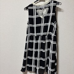 SHEENADELRAY黒のチェック ノースリーブワンピースの画像