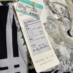 SHEENADELRAY黒のチェック ノースリーブワンピースの画像