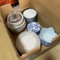 お皿セットの画像