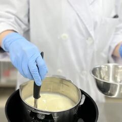 安定企業の「デザートの開発・品質管理スタッフ」／キャリアアップも...