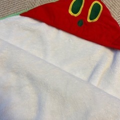 はらぺこあおむし おくるみの画像