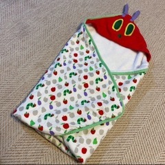 はらぺこあおむし おくるみの画像