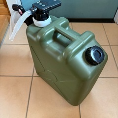 灯油　ポリタンク　20L グリーン