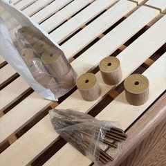 セミダブルベッドフレームの画像