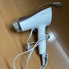 ヘアドライヤー