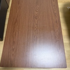 テーブル
