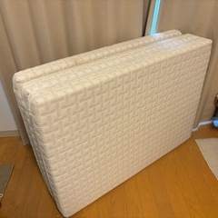 ※受付終了いたしました※ 西川　三つ折りマットレス　厚さ8cm　美品