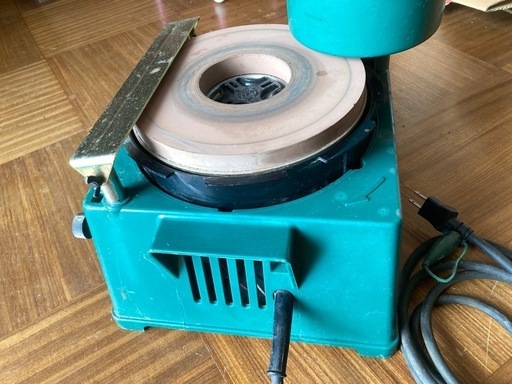 日立工機 刃物研磨機 GK21S2 砥石径205mm AC100V 家庭用刃物研磨用