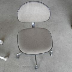 ナイキ＆コクヨビジネスチェア５台セット中古品の画像