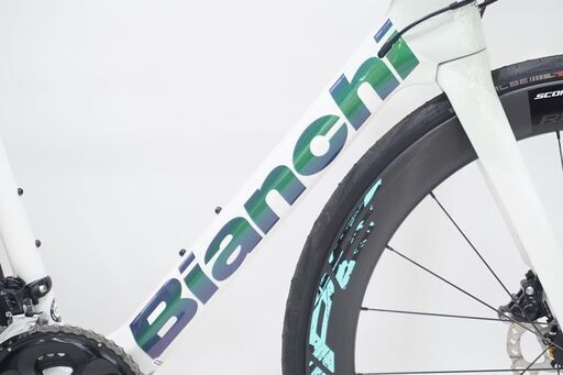 BIANCHI OLTRE XR3 2024年モデル ロードバイク