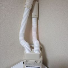 美品2020年製　ふとん乾燥機　カラリエ　ツインノズル　KFK-W1-WPの画像