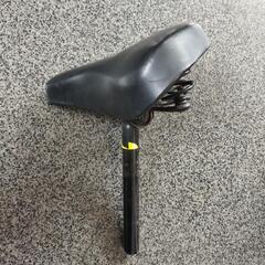 自転車サドルの画像
