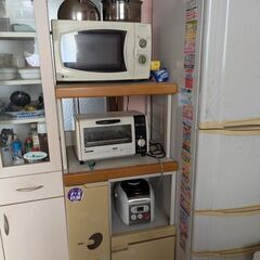 ソファー差し上げます4/3(木)の日中取りに来れる方限定（その他各種家具・家電あります）の画像