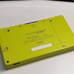 【動作品】ニンテンドーDSi (TWL-001) おまけソフト付き！の画像