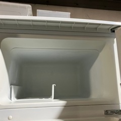 ☆値下げ☆K2503-1006 YAMADA ノンフロン冷凍冷蔵庫 YRZ-C09B1 2016年製 全定格内容積90L 動作確認済み キズ 汚れあり 現状お渡しの画像
