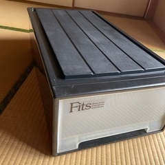 衣装ケース