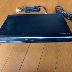 東芝　DVDプレヤー SD-310J   3,500円で譲ります